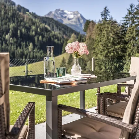 Natur Zeit - Alpine Garden Apartments Mayrhofen Exterior foto